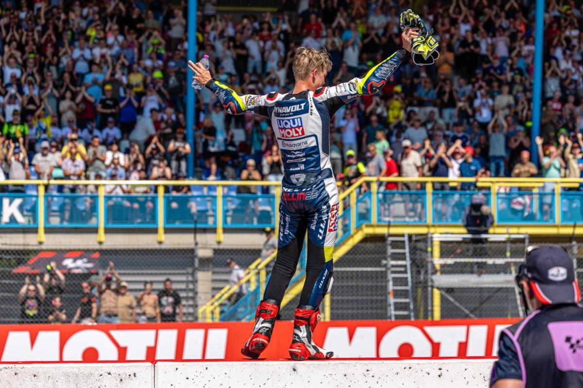 100 Jaar Tt Circuit Assen 2025 Glamping Incl Stroom Exteriör bild